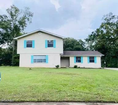 Main picture of 3830 Baywood Dr