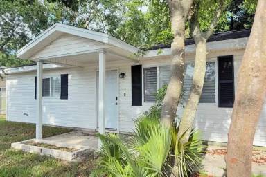 Main picture of 6500 SW 60th Ave
