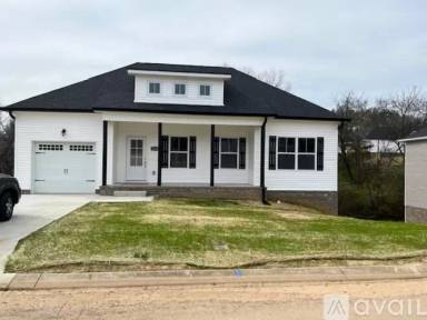 Main picture of 1235 Oxford Village Cir