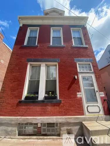 Main picture of 2515 Sarah St