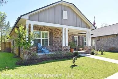 Main picture of 205 Oaktree Blvd