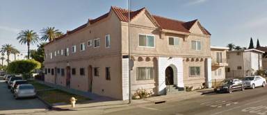 Main picture of 2700 1/2 S Redondo Blvd