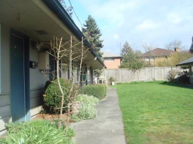 Main picture of 6542 Ravenna Ave NE