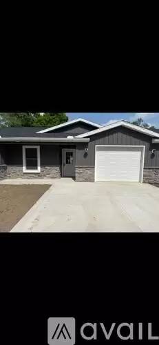 Main picture of 216 W High St