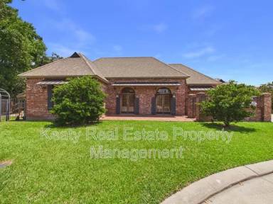 Main picture of 104 Studio Ct