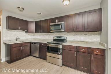 Main picture of 4401 Crooks Rd