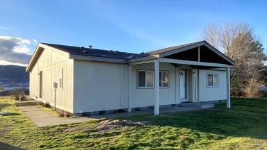 Main picture of 640 Sunridge Ave
