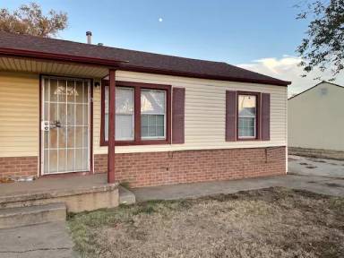 Main picture of 1405 Dunaway St