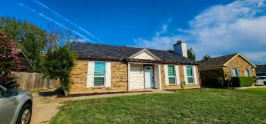 Main picture of 7512 Deer Park Dr
