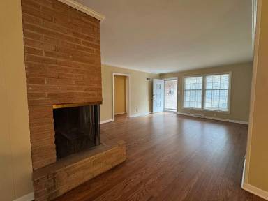 Main picture of 1610 Meadow Lake Ter