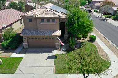Main picture of 2431 S 82nd Ln