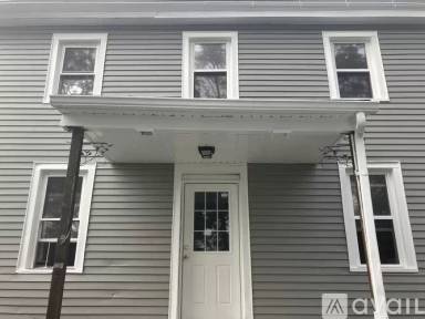 Main picture of 208 E Lincoln Ave