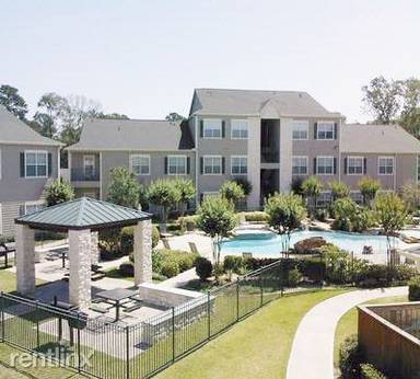 Main picture of Oak Grove