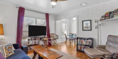 Main picture of 1915 Clover Ln