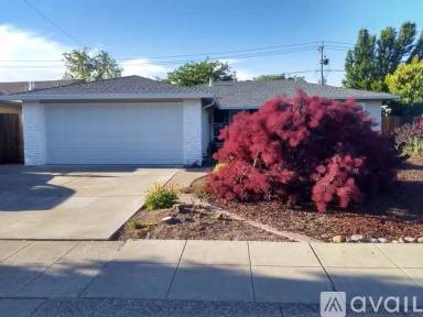 Main picture of 4465 Vanderbilt Dr