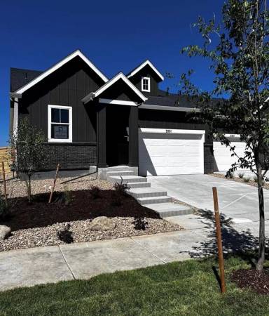 Main picture of 3501 Buchanan Way