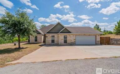 Main picture of 105 Hulu Ct