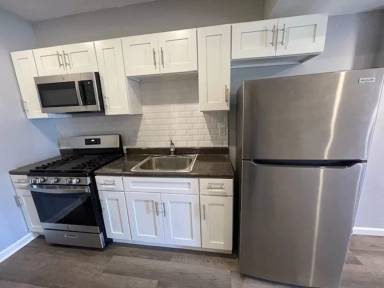 Main picture of 2080 E Clementine St
