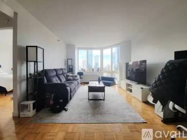 Main picture of 420 West 42nd Street Apartments