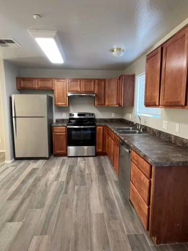 Main picture of 2439 W Coolidge St