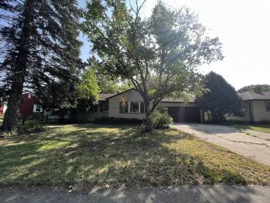 Main picture of 1210 14th St S