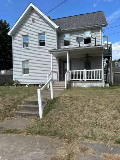 Main picture of 818 North Ave NE