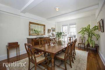 Main picture of 251 W 92nd St