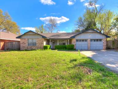 Main picture of 4924 NW 19th St