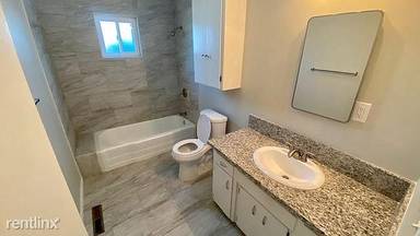 Main picture of 488 W Beverly Dr