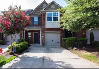 Main picture of 1068 Ashmore Dr