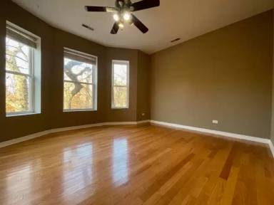 Main picture of 3217 W Altgeld St