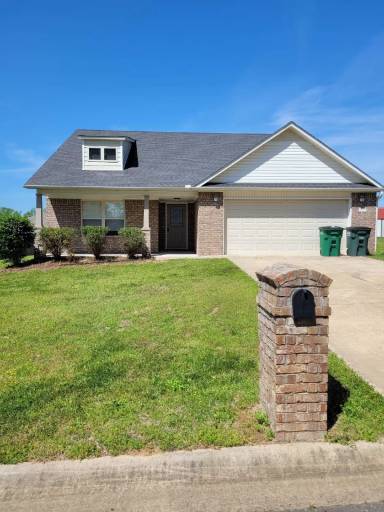 Main picture of 111 Wildflower Dr