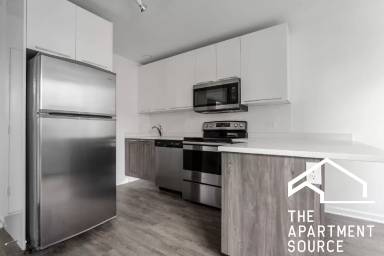 Main picture of 940 Winona