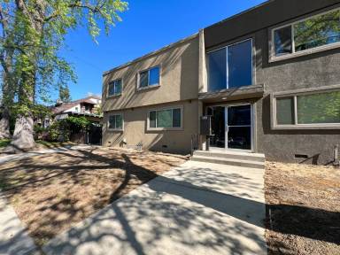 Main picture of 3201 I St