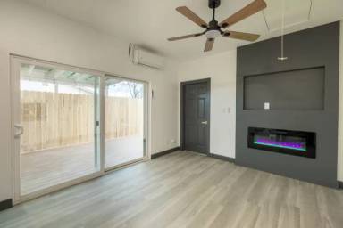 Main picture of 3925 Verdugo Ln