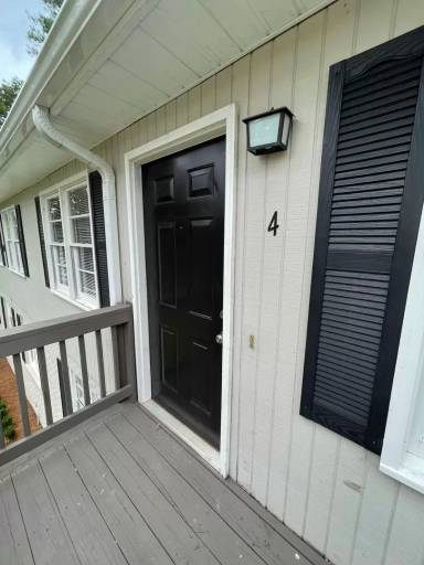 Main picture of 207 Charleston Ave