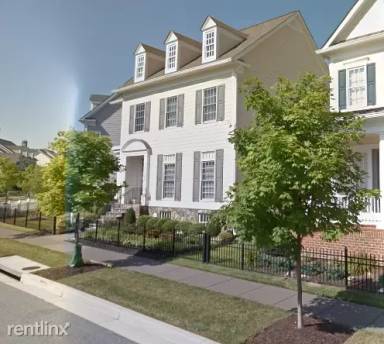 Main picture of 11369 Liberty St