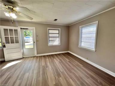 Main picture of 1358 Forest Acres Cir