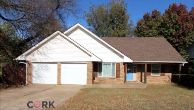 Main picture of 605 Belle Air Ave