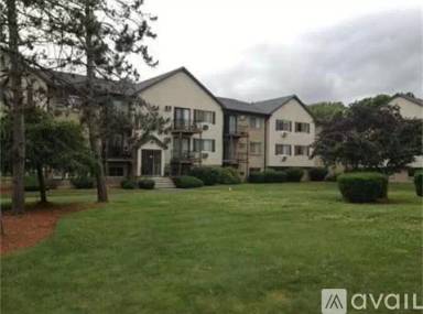 Main picture of 353 Pawtucket Blvd