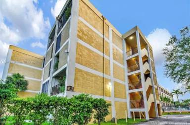 Main picture of 9210 Fontainebleau Blvd