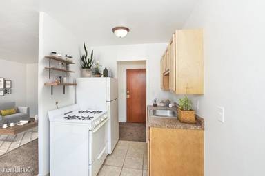 Main picture of 725 8th Ave SE