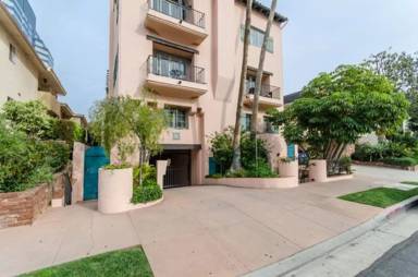 Main picture of 1230 Wellesley Ave