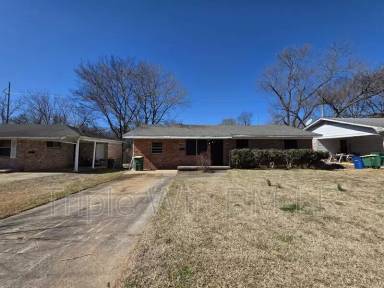Main picture of 1413 Nannette St