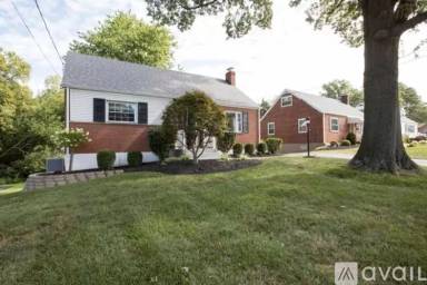 Main picture of 4102 Larchview Dr
