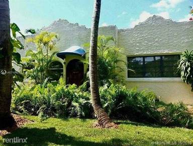 Main picture of 620 Minorca Ave