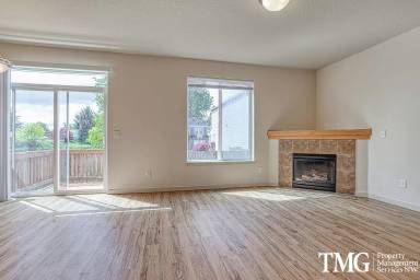 Main picture of 7419 NE 55th St