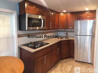 Main picture of 44 Hancock Ave