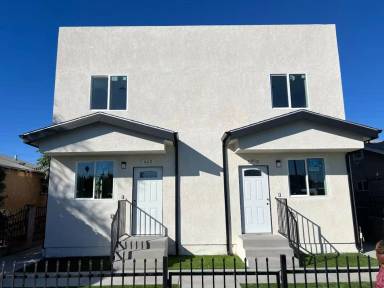 Main picture of 409 E 99th St