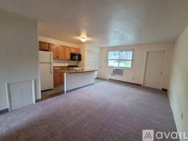 Main picture of 130 S 2nd St